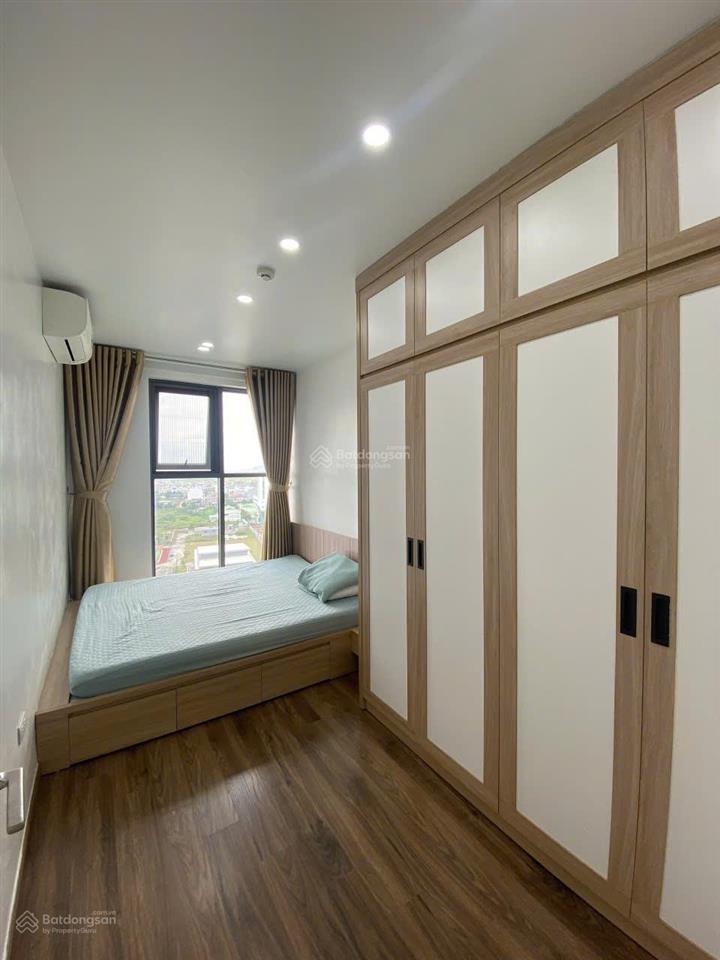Chuyển nhượng căn hộ 2 pn minato 74m2, full nội thất, sẵn hợp đồng thuê, tầng giữa