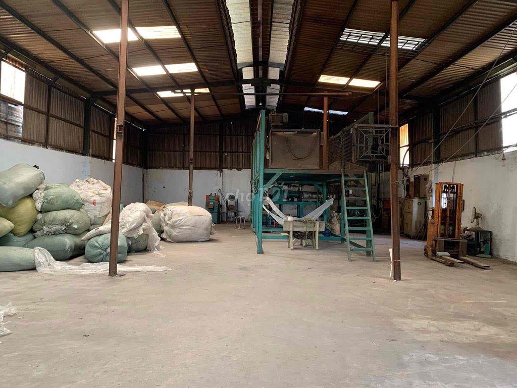 Cho Thuê Kho, Xưởng gần Chợ Cầu Xáng, điện 3pha , hẻm xe tải , 500m2