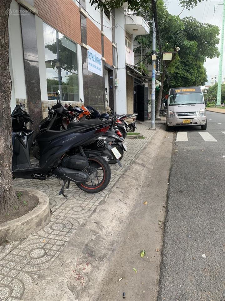 Cho thuê văn phòng nguyễn thế truyện, phường tân sơn nhì, 40m2, giá 9tr. có máy lạnh, đường lớn
