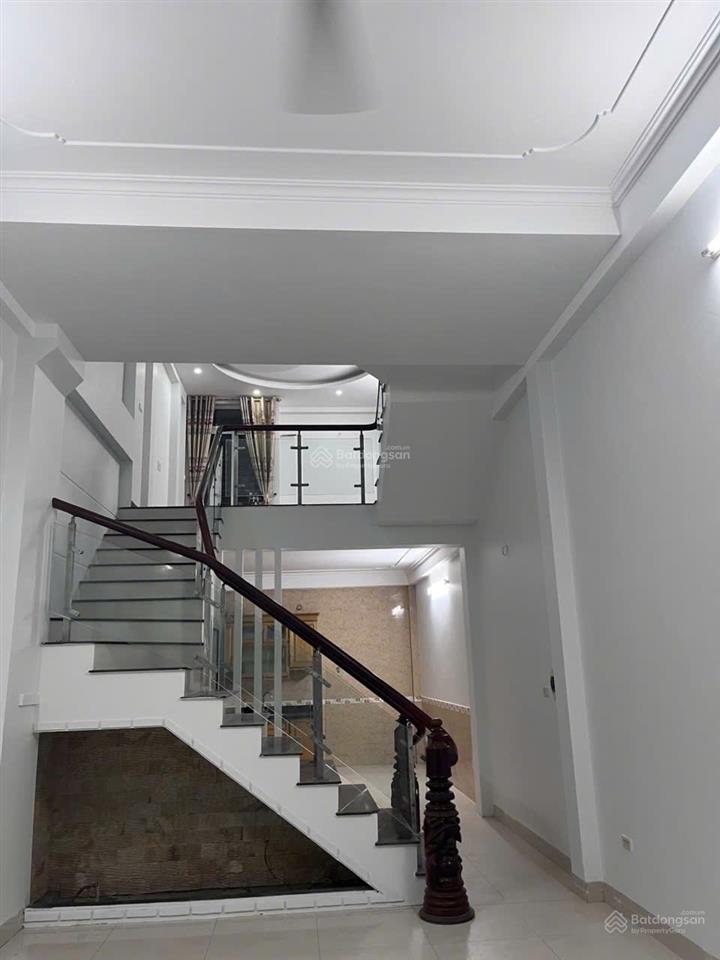 Chính chủ bán nhà đa sỹ  hà đông 35m chỉ hơn 5 tỷ chút