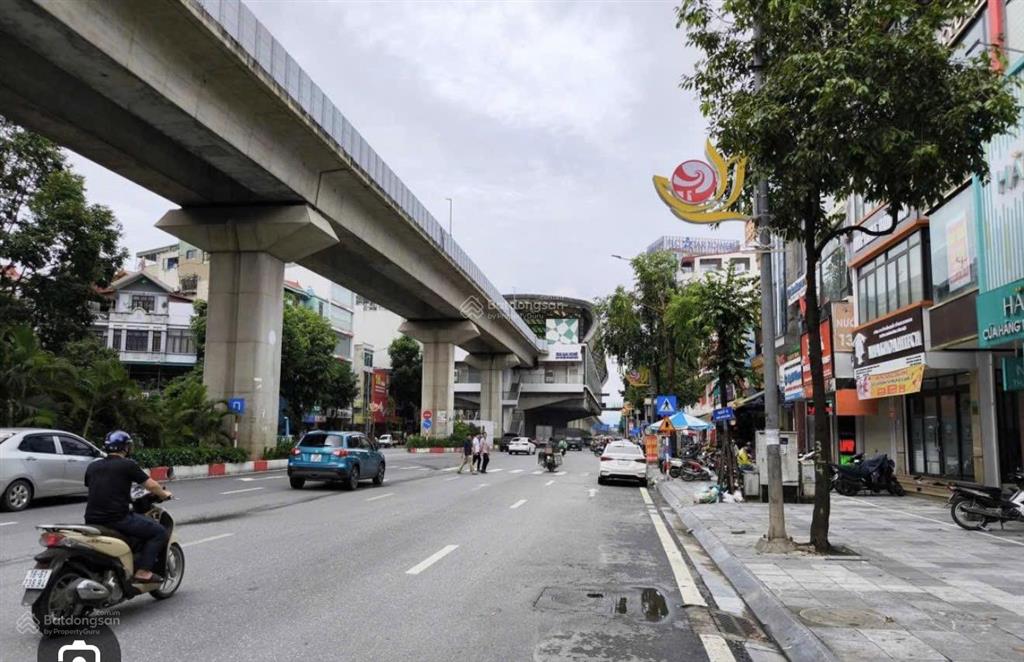 Cho thuê nhà mặt phố quang trung, kinh doanh sầm uất, giá 12tr/tháng