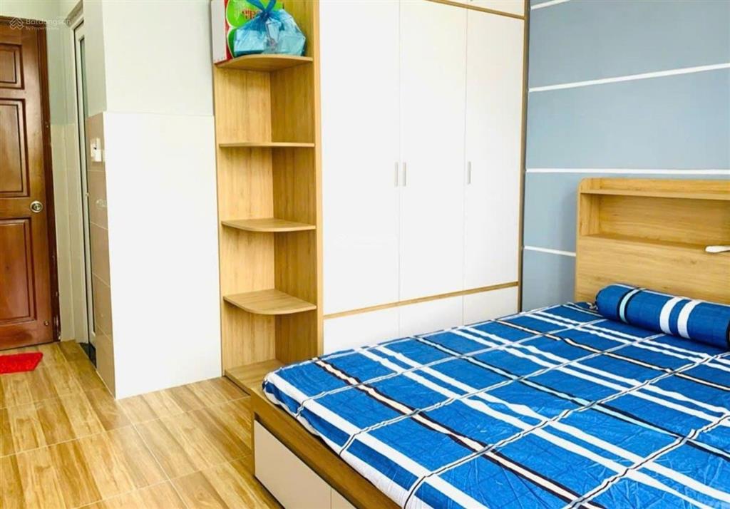 Nhỉnh 5 tỷ có nhà 3 tầng, đẹp, sổ hồng riêng, đường ô tô, phường thạnh lộc, q12, tp hcm