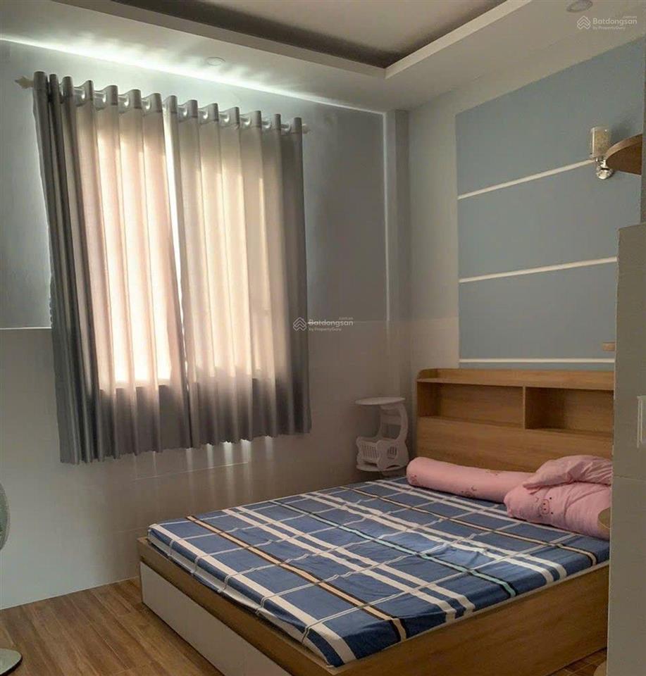 Nhỉnh 5 tỷ có nhà 3 tầng, đẹp, sổ hồng riêng, đường ô tô, phường thạnh lộc, q12, tp hcm