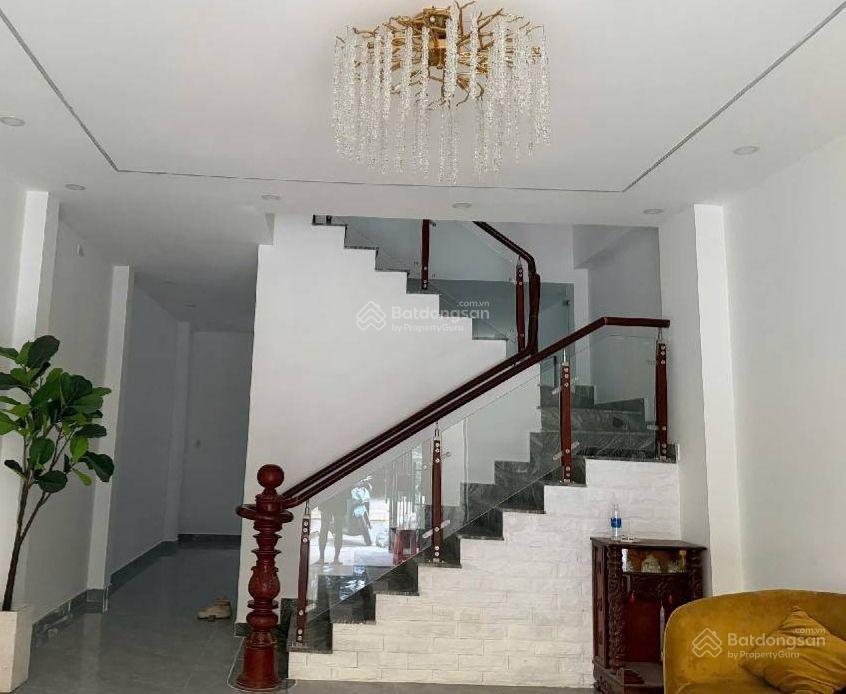 Nhà mặt tiền đường lớn vừa ở vừa kinh doanh, đường tx22, p. thới an, tp hcm. giá 6.8 tỷ