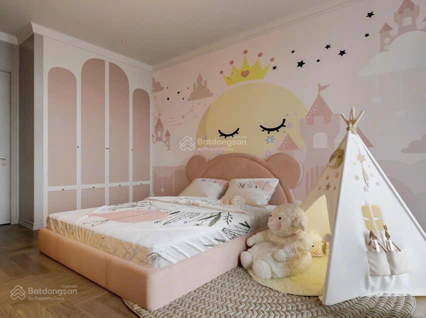 Chung cư 102m2, tầng cao đẹp, tặng nội thất chỉ việc xách valy vào ở. đang cho thuê 21 tr/ tháng