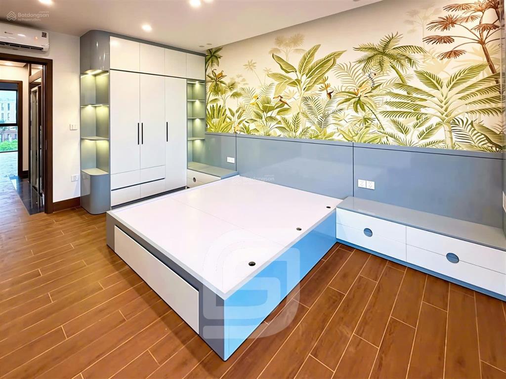 Cho thuê nguyên căn nhà 4 tầng sát vincom  vũ yên. giá thuê 20 triệu/tháng