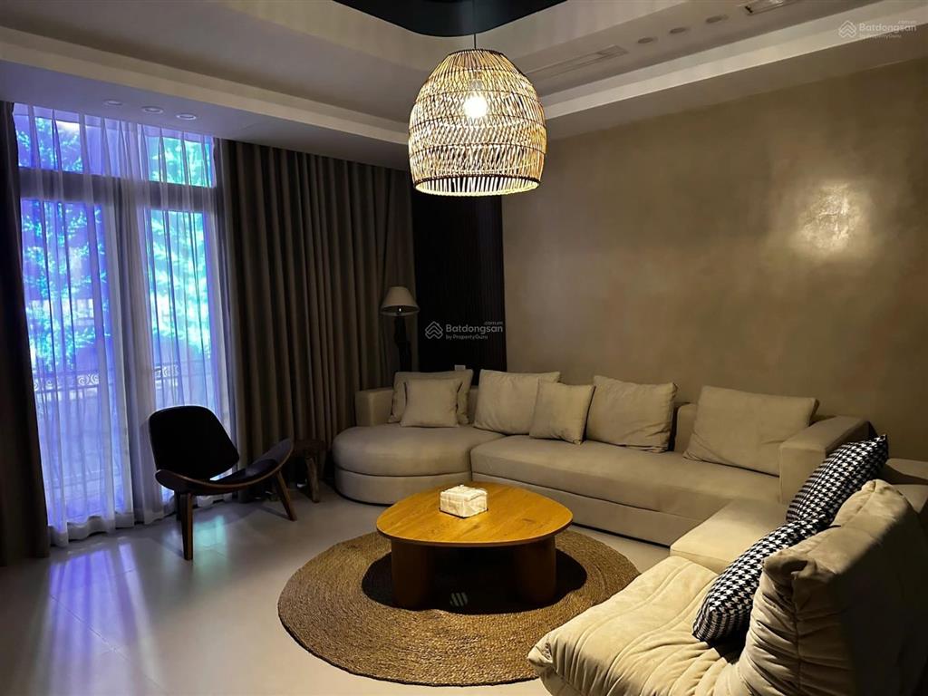 Căn hộ cho thuê  có 3 phòng ngủ nội thất đẹp tại vinhomes vũ yên. giá thuê 30 triệu/tháng