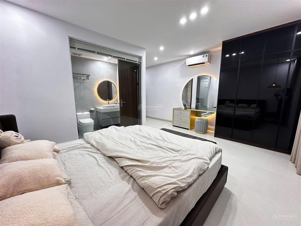 Căn hộ cho thuê  có 3 phòng ngủ nội thất đẹp tại vinhomes vũ yên. giá thuê 30 triệu/tháng