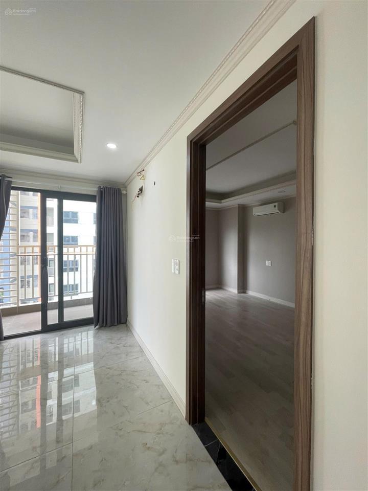 Chính chủ cho thuê căn 3pn 95 m2 chỉ 14tr ở homyland3, căn góc có bancon thoáng mát, như 0934 039 ***
