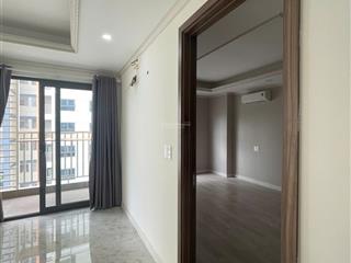 Chính chủ cho thuê căn 3pn 95 m2 chỉ 14tr ở homyland3, căn góc có bancon thoáng mát, như 0934 039 ***