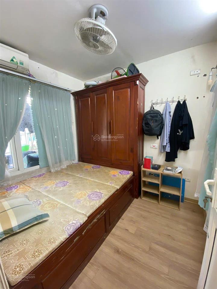 Chính chủ cho thuê nhà tập thể khu c9 kim liên giá 6tr,  chính chủ 0973 552 ***