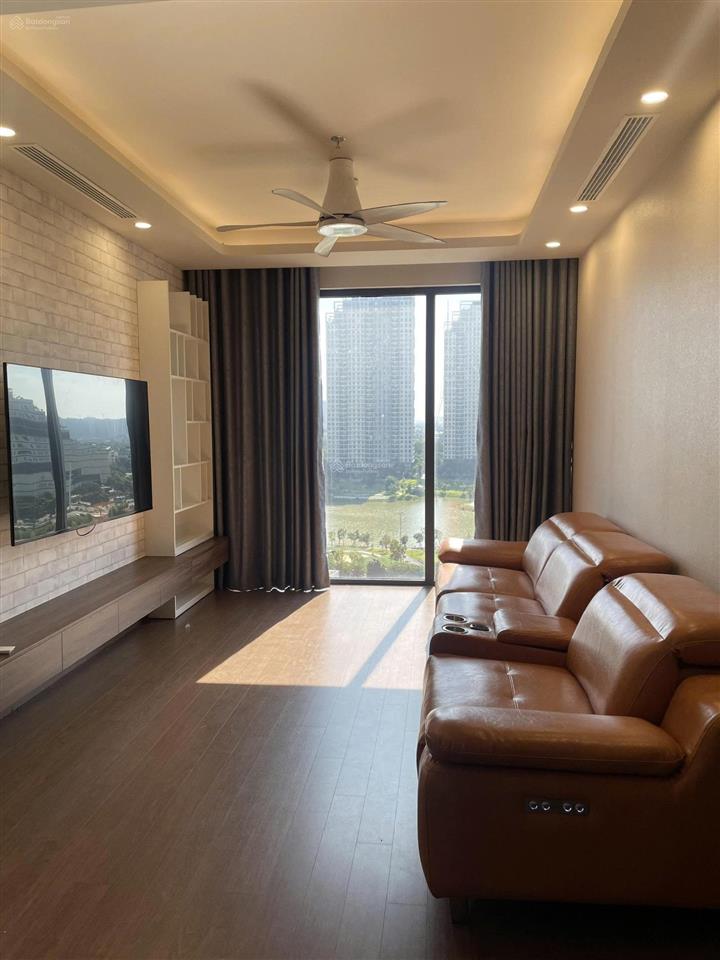 Cho thuê the matrix one 3pn 114m2 full nội thất cao cấp, nhà trống vào ở ngay giá tốt