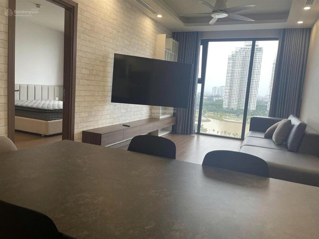 Cho thuê the matrix one 3pn 114m2 full nội thất cao cấp, nhà trống vào ở ngay giá tốt
