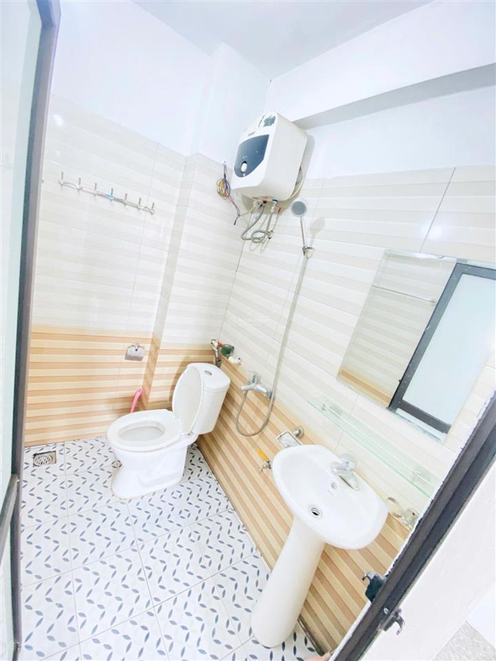 Cho thuê phòng 30m² full nội thất mễ trì thượng, không chung chủ, giá 3,8 triệu
