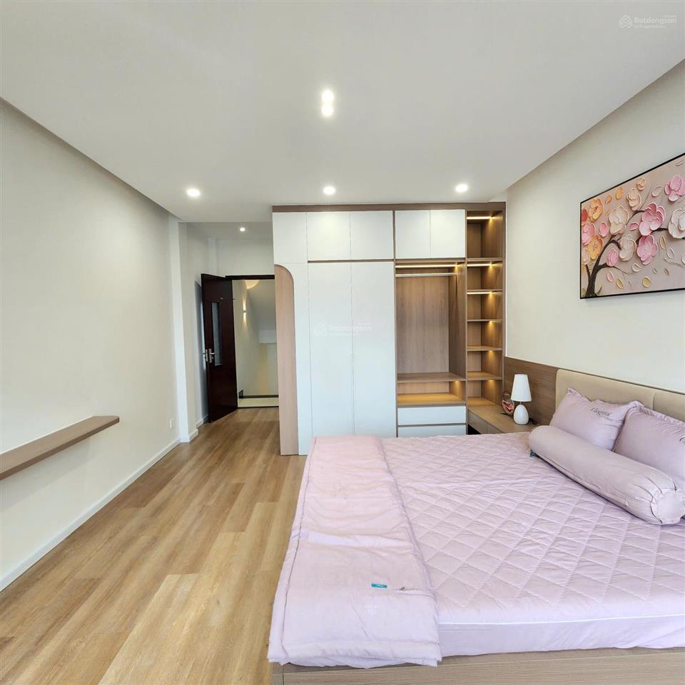 Nhà bán mặt tiền cư xá ngân hàng đường 4f dt 4x19m xây 4 tầng 4x19 4pn