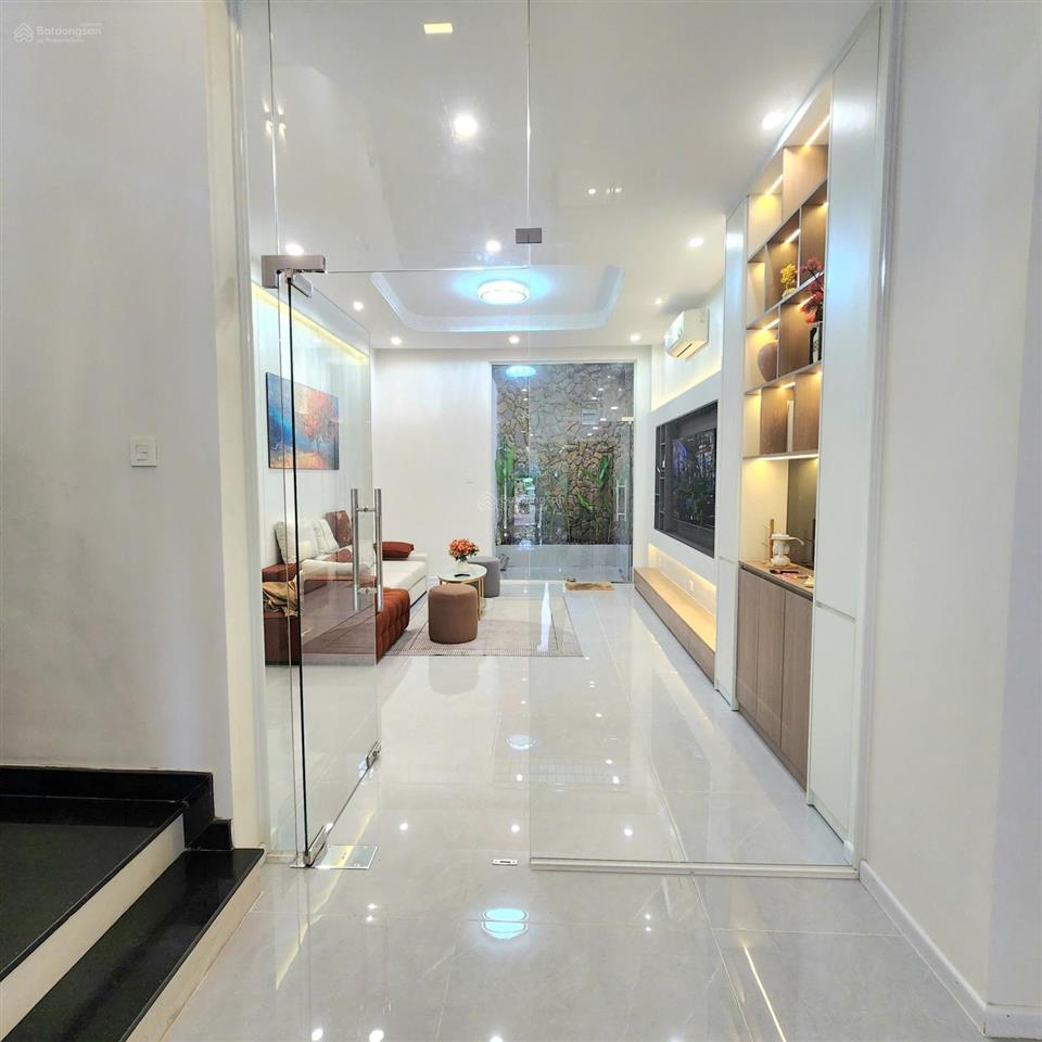 Nhà bán mặt tiền cư xá ngân hàng đường 4f dt 4x19m xây 4 tầng 4x19 4pn