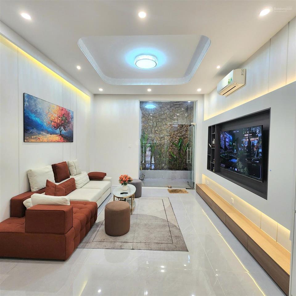 Nhà bán mặt tiền cư xá ngân hàng đường 4f dt 4x19m xây 4 tầng 4x19 4pn