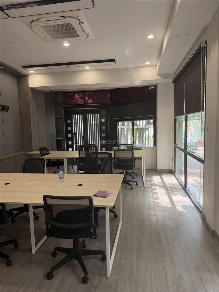 Chính chủ cho thuê mặt bằng góc 2 mặt tuền, làm văn phòng, nhà đẹp như hình. 60m2, 18tr/tháng.