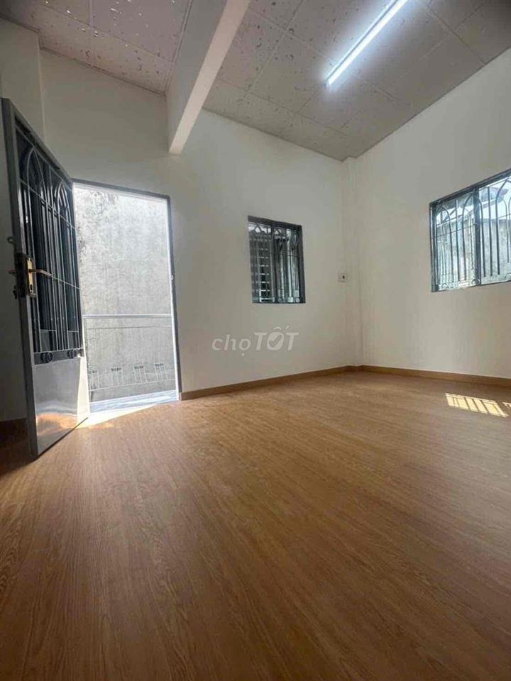 Nhà ngay chợ Thủ Đức vừa sửa lại cần bán 🚘🚘
