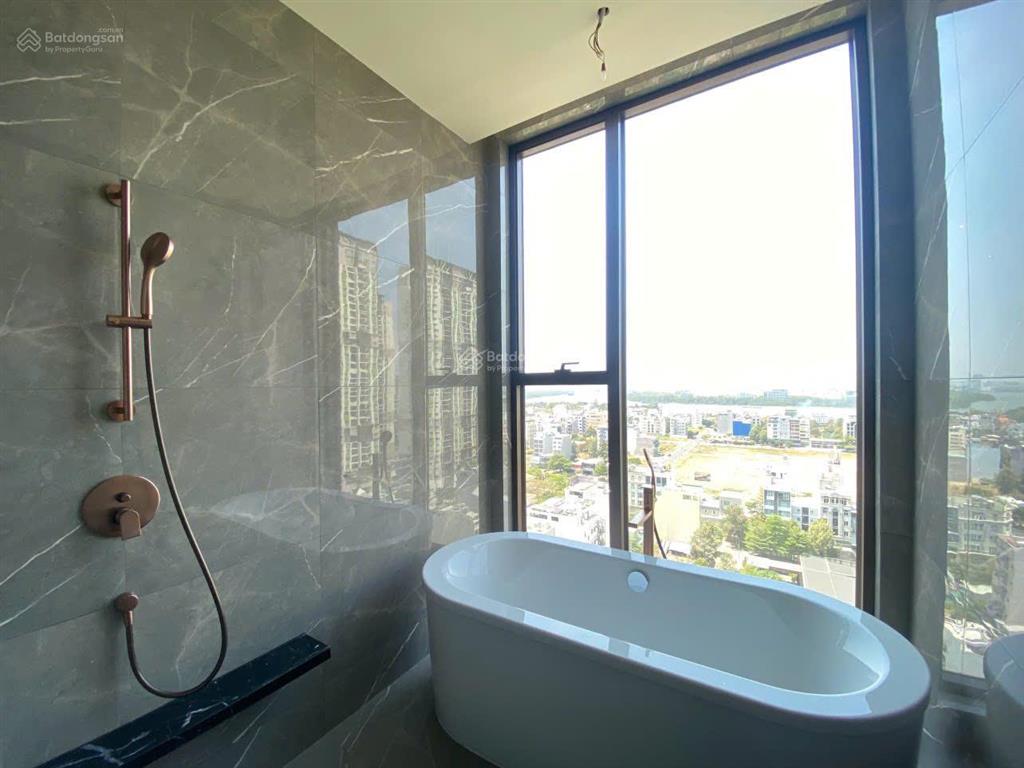 Giá tốt! căn 3pn sân vườn define  dt 221m2, nội thất cơ bản. giá 35 tỷ.  0901 858 *** mr hải