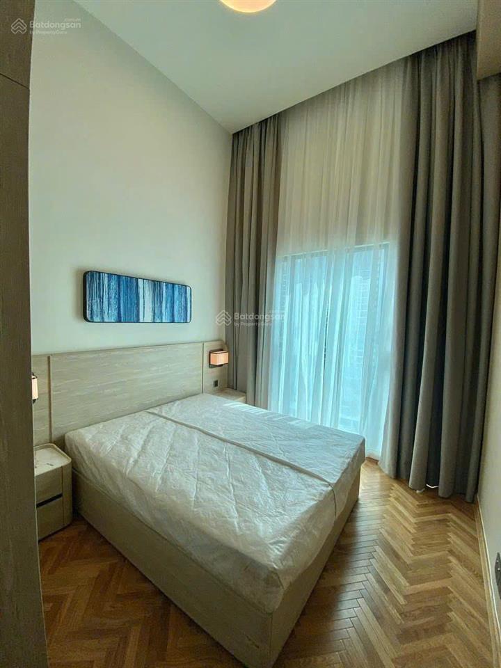 Feliz en vista  căn 4pn tháp somerset đã có sổ hồng. dt 175m2 full nội thất cao cấp. giá 22 tỷ.