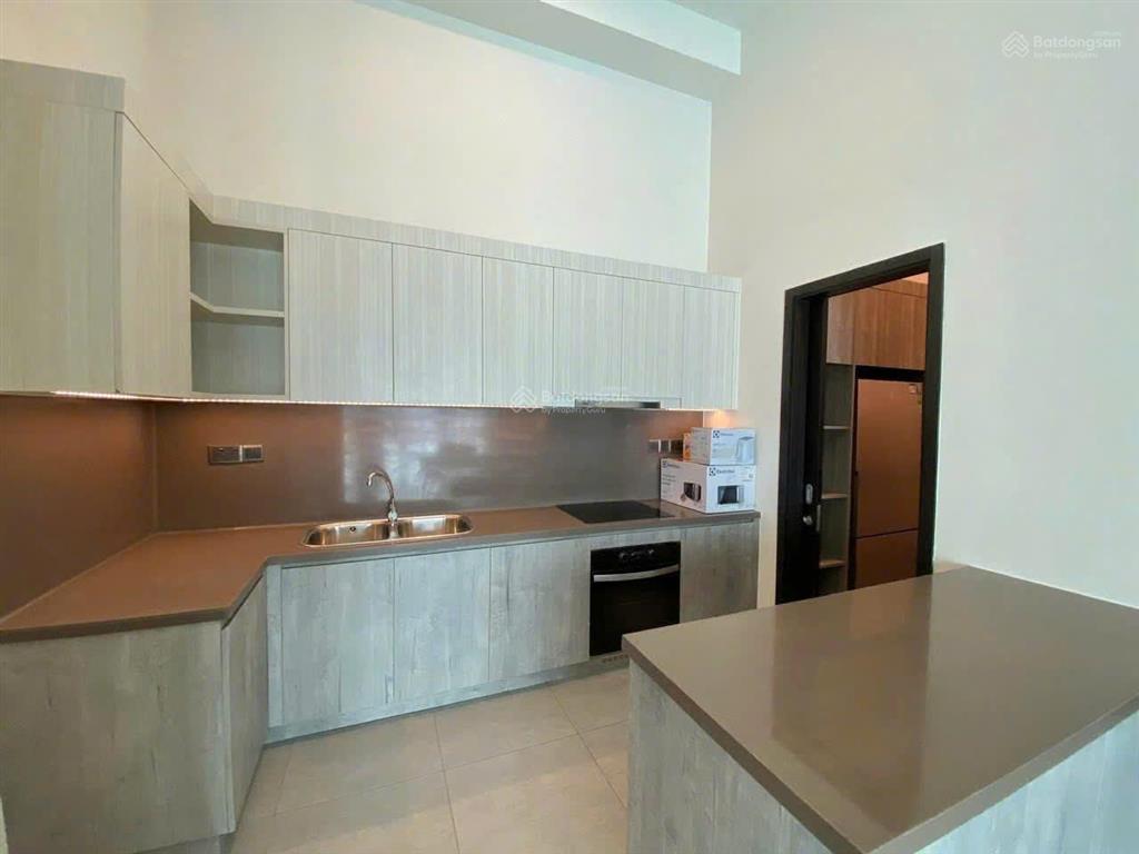 Feliz en vista  căn 4pn tháp somerset đã có sổ hồng. dt 175m2 full nội thất cao cấp. giá 22 tỷ.