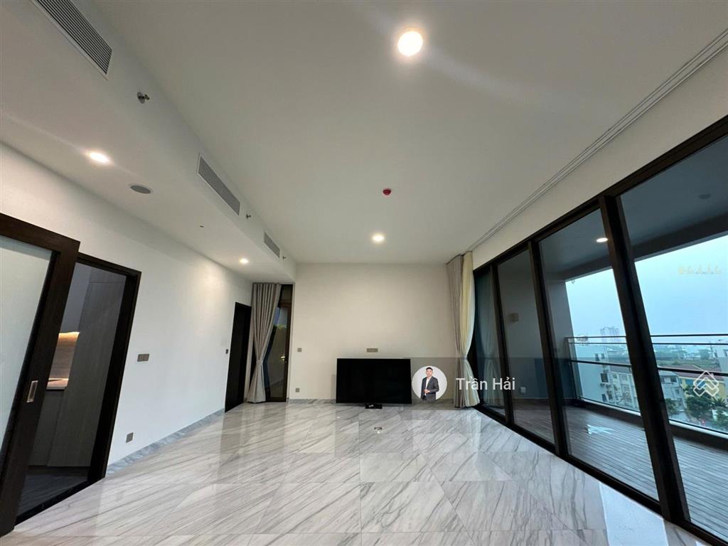 Căn define 3pn 325m2 đặc biệt nhất dự án, vừa có sân vườn và vừa có hồ bơi. giá bán chỉ 42 tỷ allin