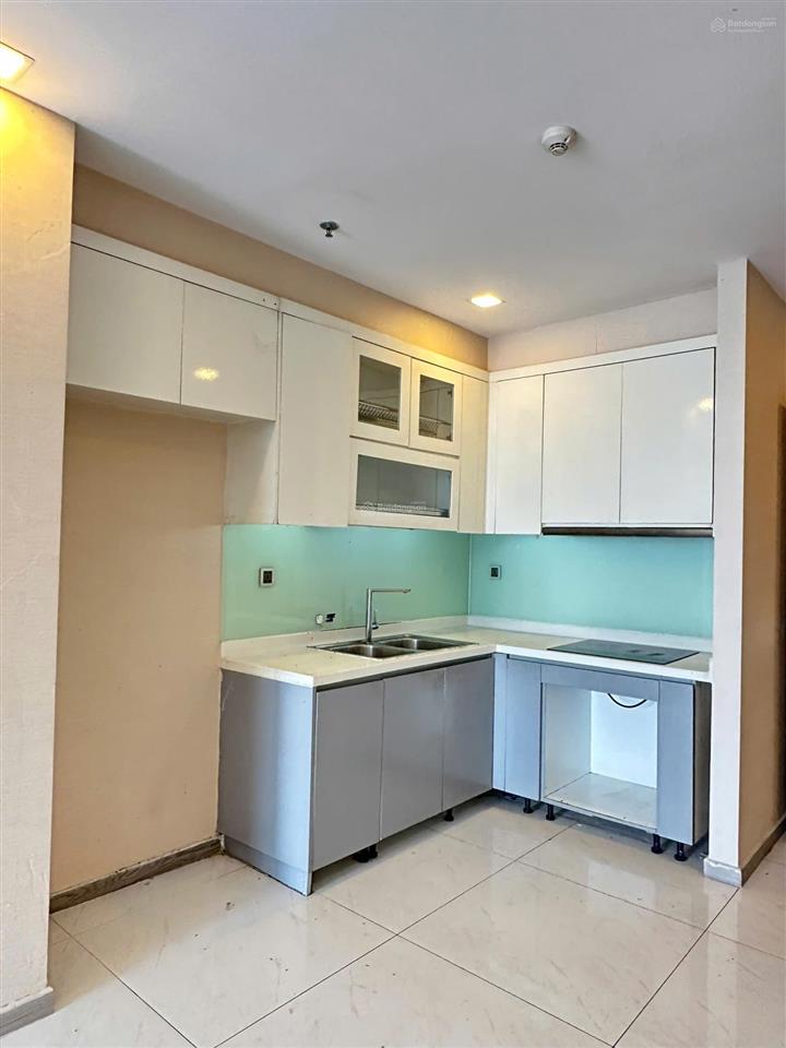 Cho thuê hàng hiếm giá tốt! 2pn vinhomes central park full nt, xách vali vào ở ngay.