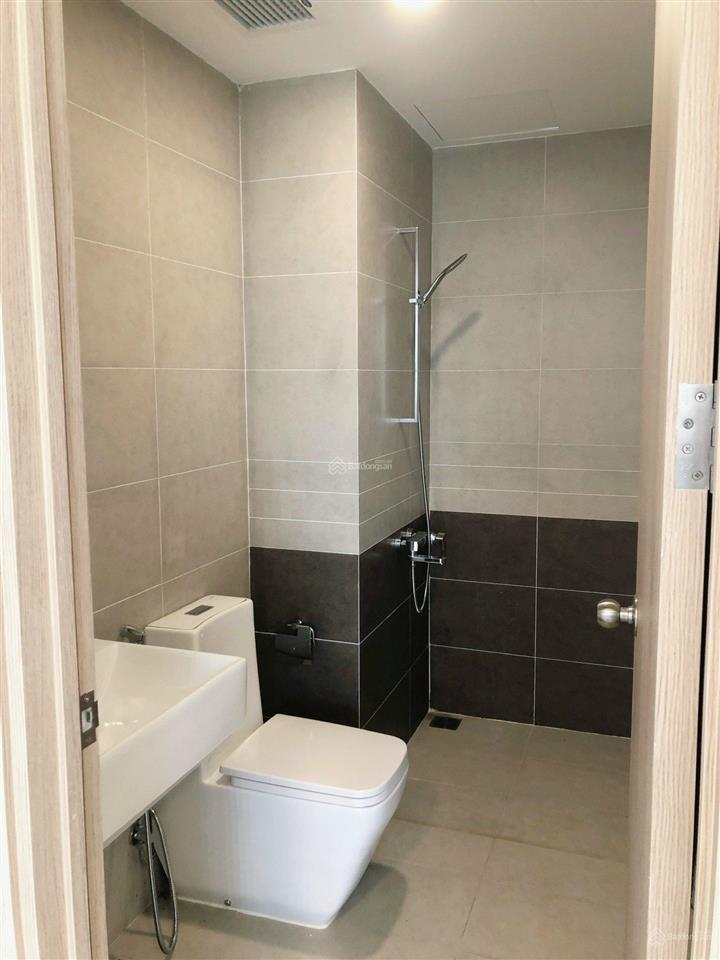 Bán ch q7 boulevard 2pn. giá bán 3,7 tỷ. thiện chí thương lượng. sẵn hđ đặt cọc.  0932 139 ***