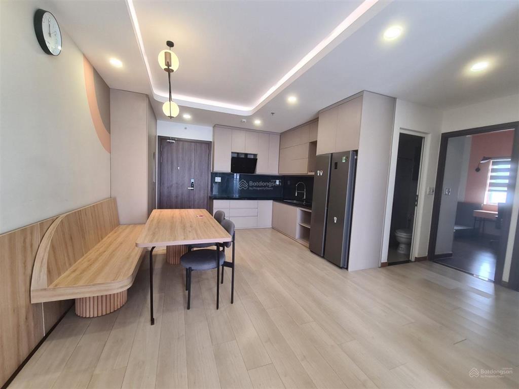 Cho thuê lavita charm 2pn có 2 lựa chọn ntcb 10tr, full tất cả đẹp 12tr 0932 139 ***