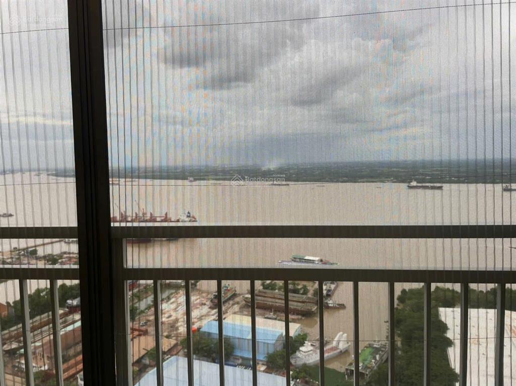 Bán căn q7 riverside 2pn 2wc 3,6 tỷ 68m2, view sông, ráp căn tốt 0932 139 ***