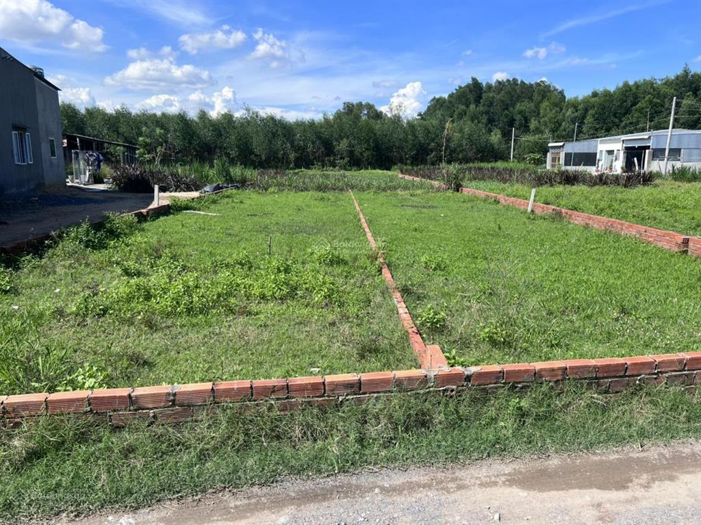 Bán đất tại xã phú đông, 2,5 tỷ, 99 m2,full thổ cư