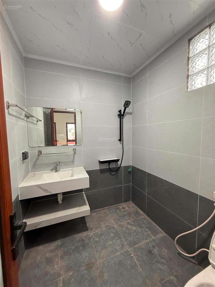 Cho thuê nhà mặt phố tại 49/29 thúy lĩnh, 48 triệu, 500m2, 2pn, 6wc, giá cực chất