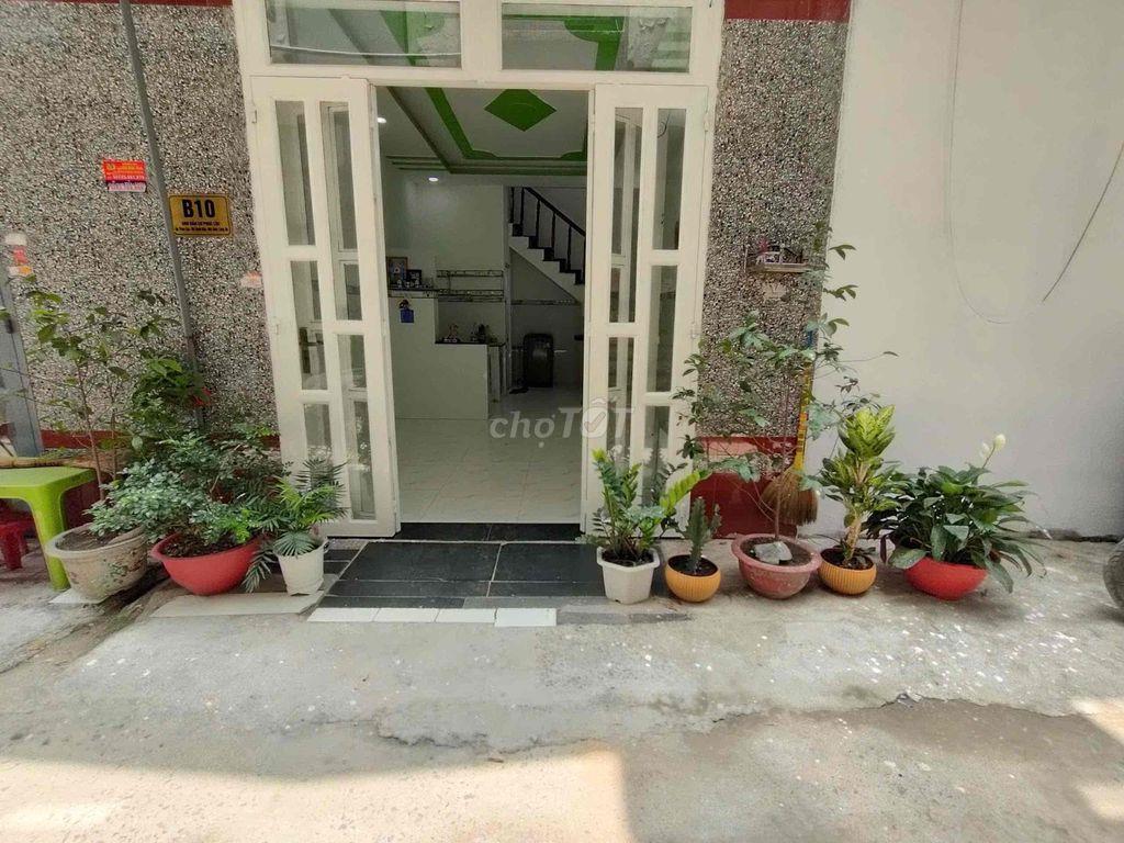 Bán nhà 1 trệt 1 lầu, 2 PN, 2 WC, 3.5x7m gần khu công nghiệp Xuyên Á