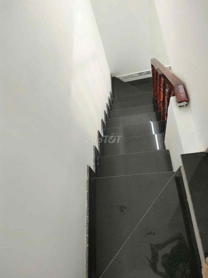 Bán nhà 1 trệt 1 lầu, 2 PN, 2 WC, 3.5x7m gần khu công nghiệp Xuyên Á