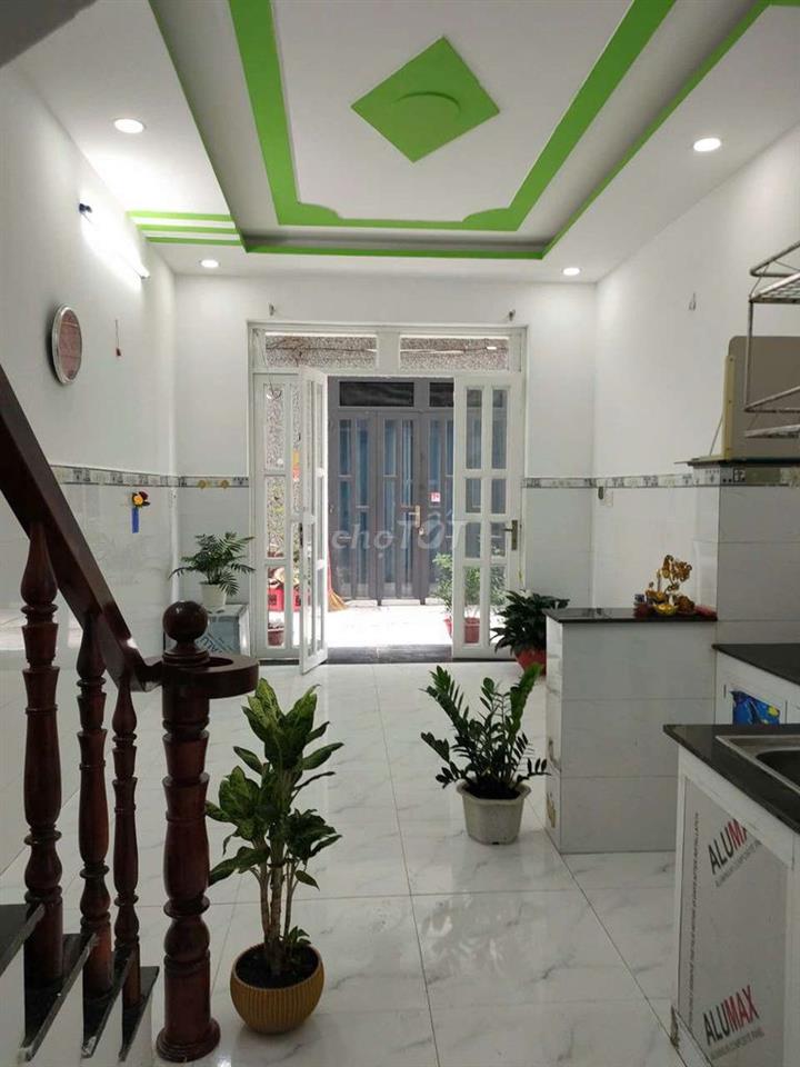 Bán nhà 1 trệt 1 lầu gần khu công nghiệp Xuyên Á, ngã ba Mỹ Hạnh