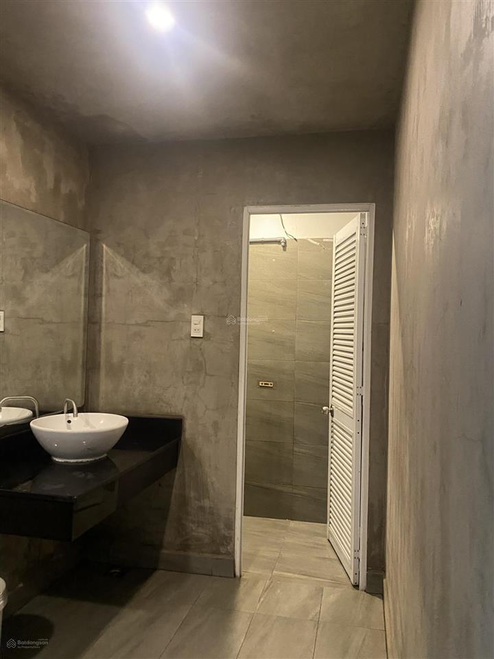 Cho thuê nhà mặt phố số 10 nguyễn xí, bình thạnh