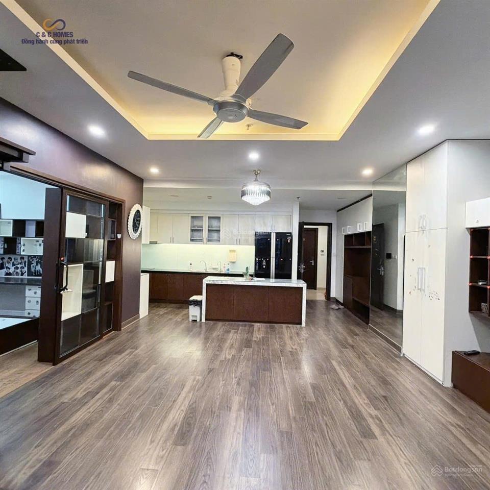 Chính chủ gửi bán căn 3pn tòa vip trung tấm t11 timescity  giá 12,x tỷ.  0914 390 ***