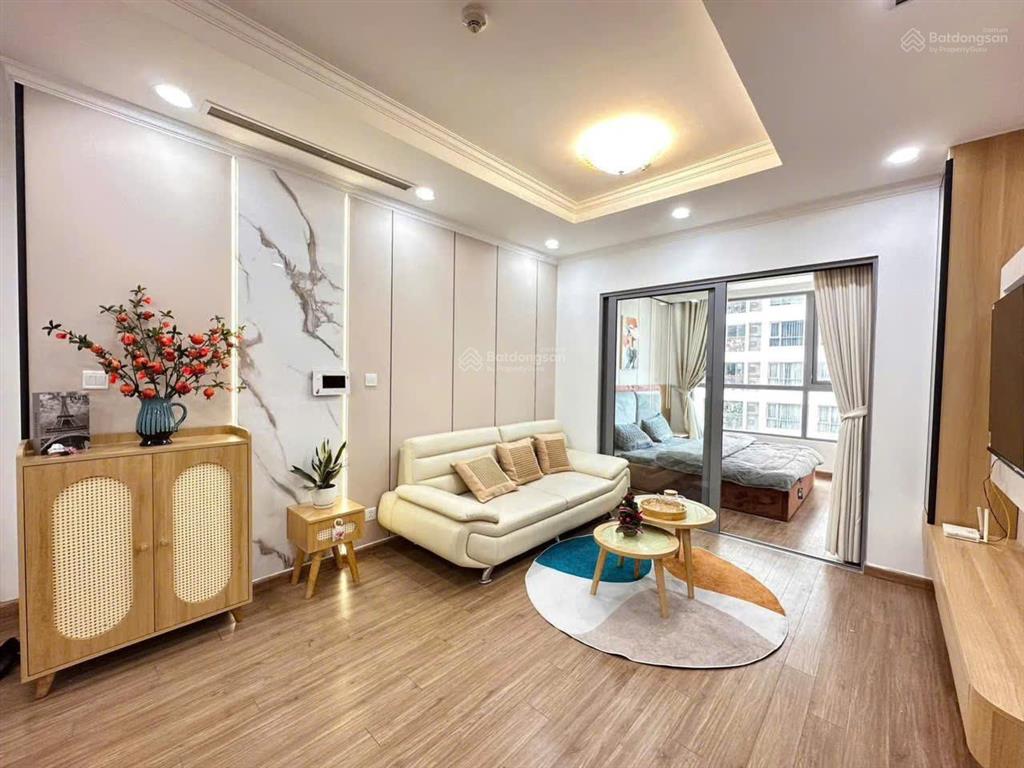 Cần bán nhanh căn 2pn rộng 83m2 tại timescity  giá rẻ chỉ 8,2 tỷ thôi ạ.  0914 390 ***