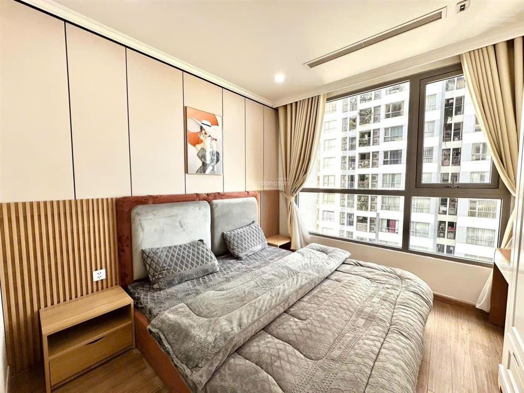 Cần bán nhanh căn 2pn rộng 83m2 tại timescity  giá rẻ chỉ 8,2 tỷ thôi ạ.  0914 390 ***