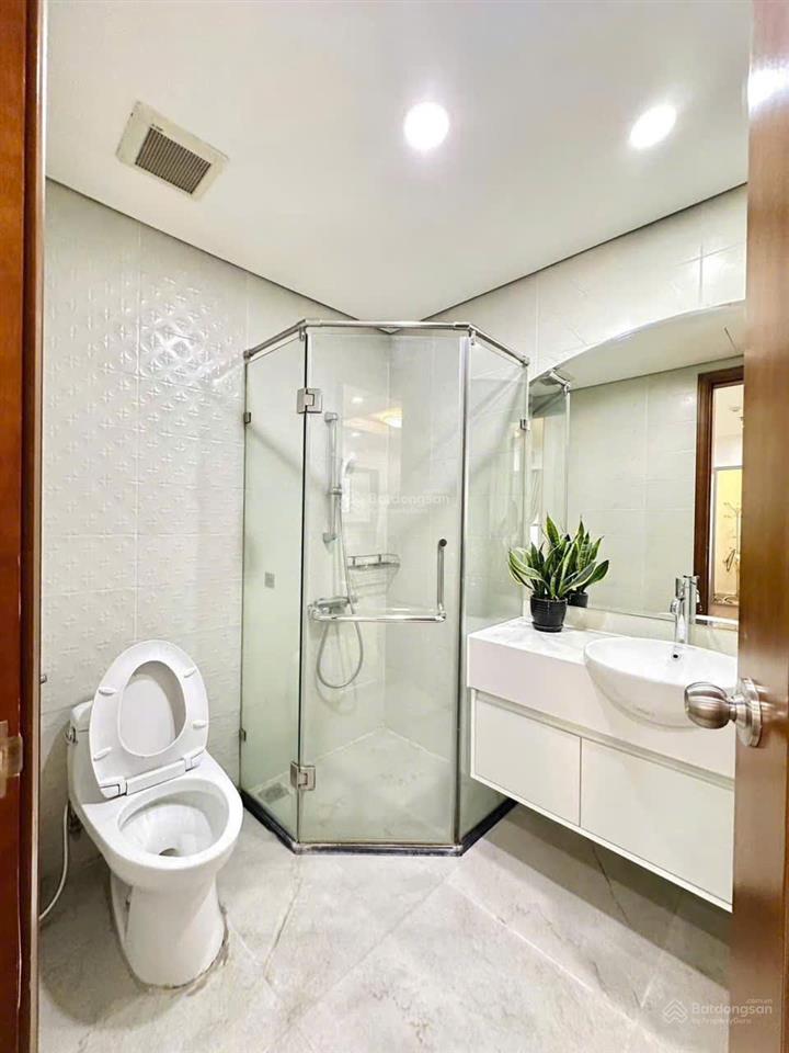 Cần bán nhanh căn 2pn sáng rộng 83m2 tại t09 timescity  giá chỉ 8,3 tỷ.  0914 390 ***