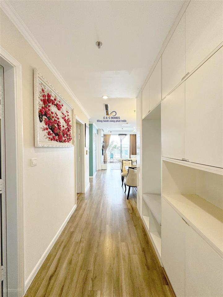 Cắt lỗ sâu bán nhanh  căn 3pn 2vs nhà đẹp tại tòa park hill  chỉ 11,5 tỷ.  0914 390 ***