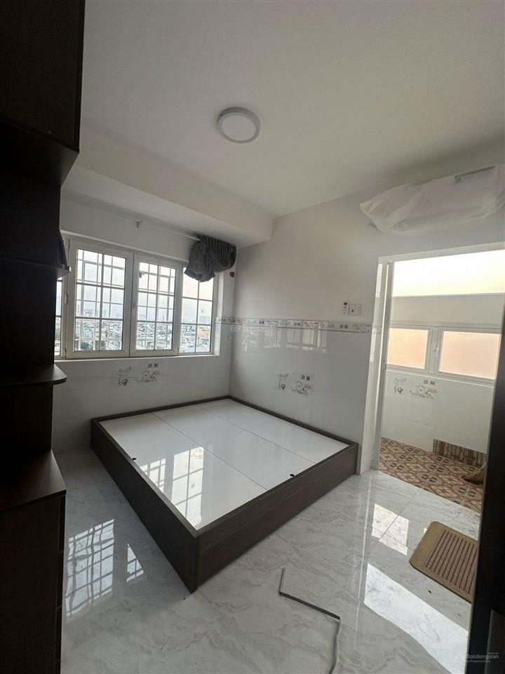 Chính chủ bán căn hộ góc gần đường hậu giang 68m 2pn quận 6