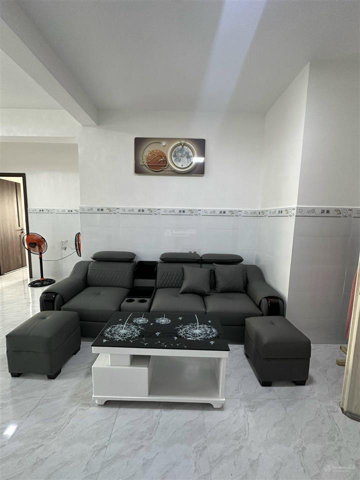 Chính chủ bán căn hộ góc gần đường hậu giang 68m 2pn quận 6