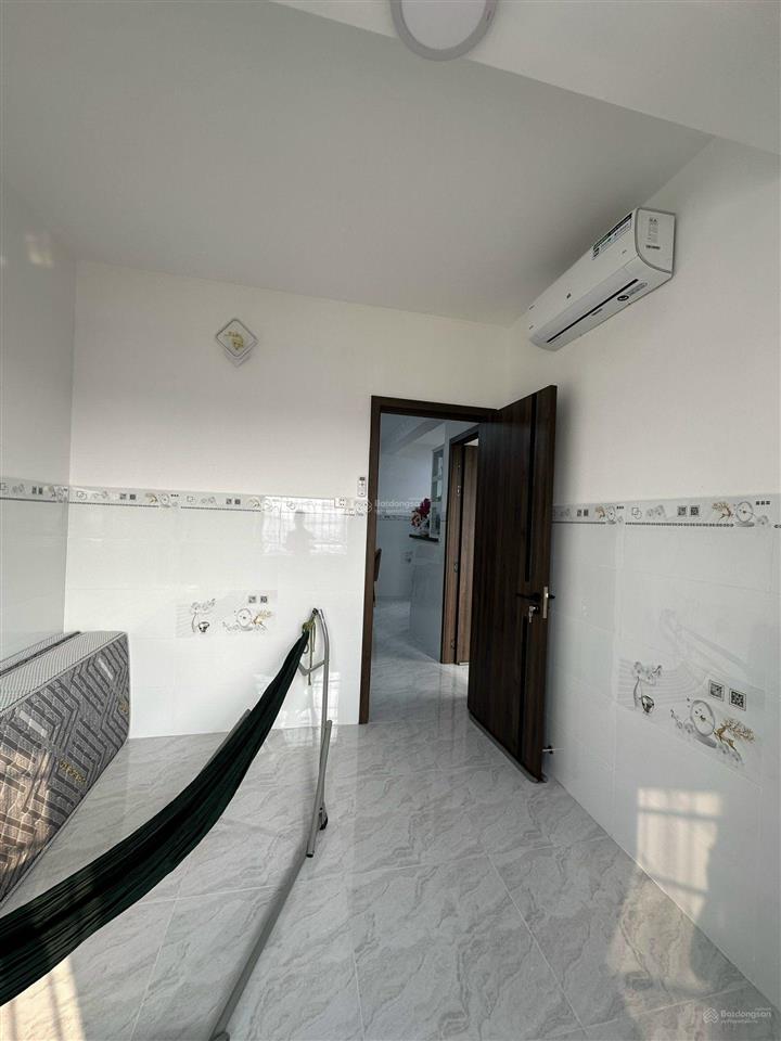 Chính chủ bán căn hộ góc gần đường hậu giang 68m 2pn quận 6