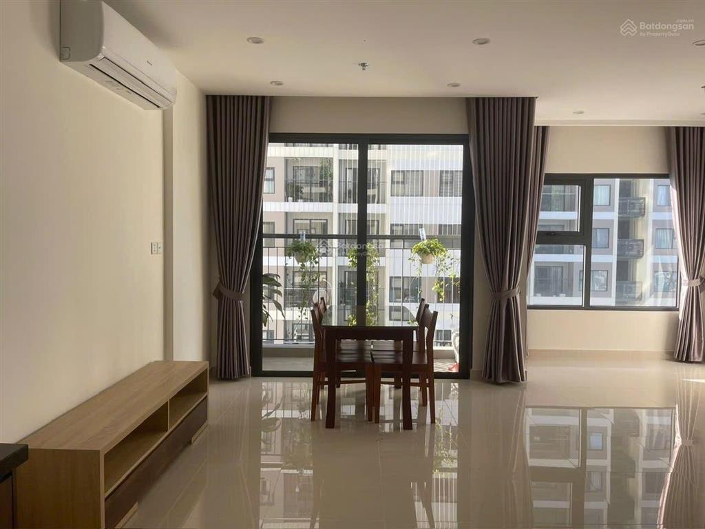 Gia đình tôi muốn bán căn hộ vinhomes smart city giá hợp lý