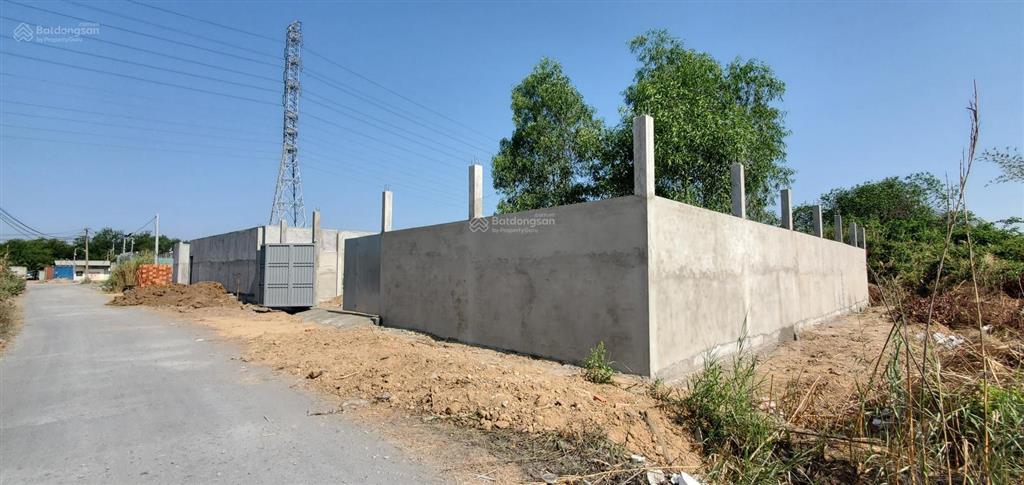 Chính chủ cho thuê gấp đất 605m2 thổ cư full  vị trí vàng làm kho xưởng, villa, café sân vườn