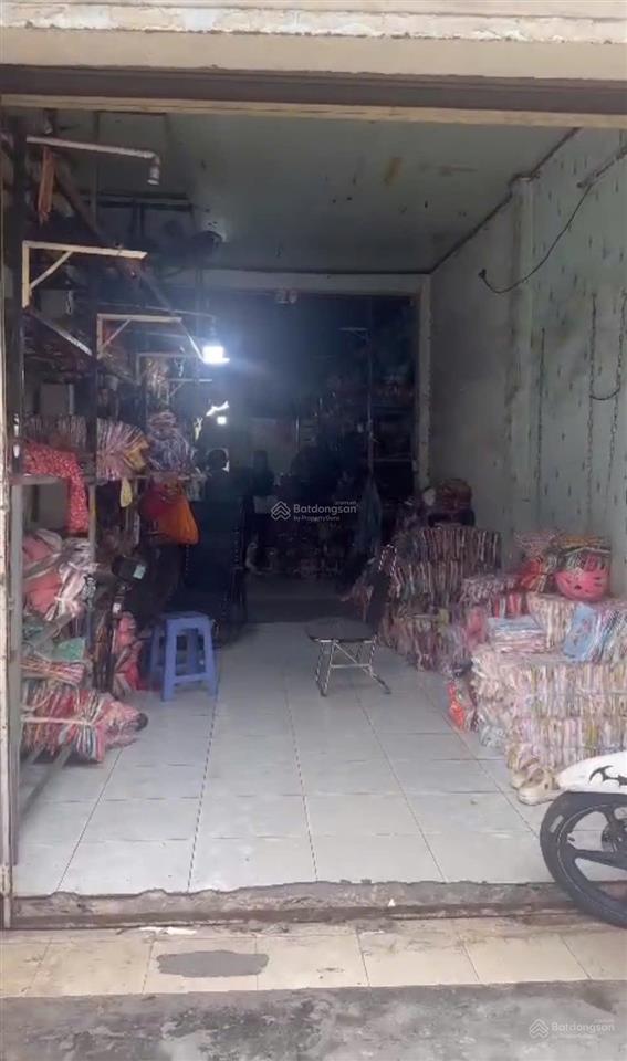 Mặt tiền kinh doanh  đường lạc long quân. ngay chợ vải tân bình.