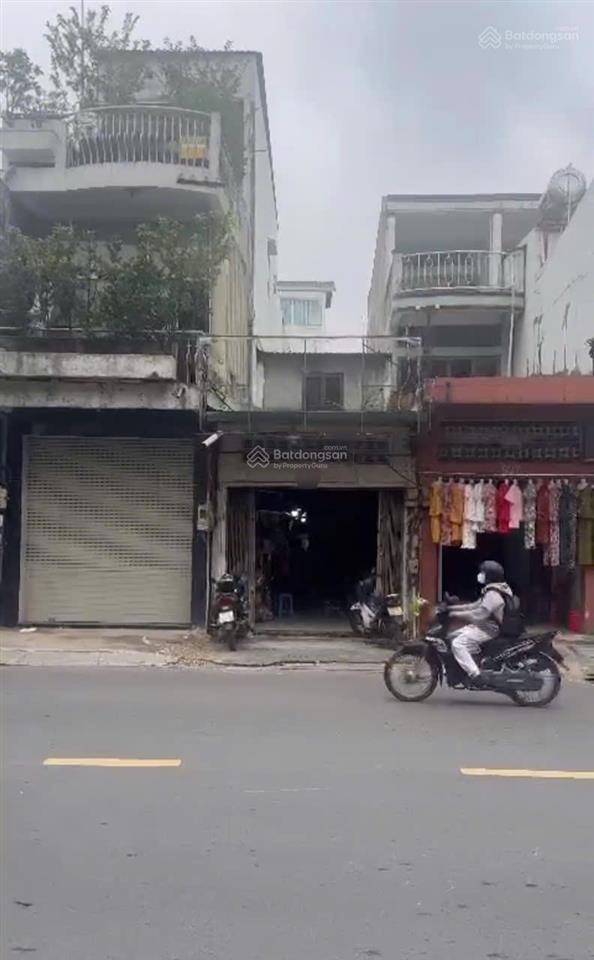 Mặt tiền kinh doanh  đường lạc long quân. ngay chợ vải tân bình.