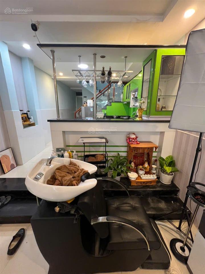 Bán gấp nhà hẻm xe hơi 8m  quận 10  65m vuông đất